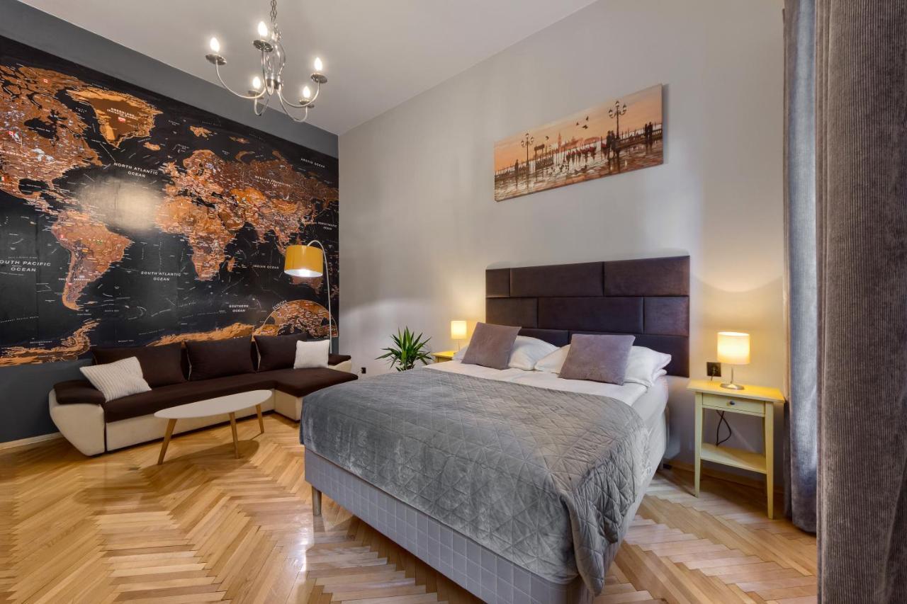Comfortable Apartments In The Old Town Of Krasków Εξωτερικό φωτογραφία