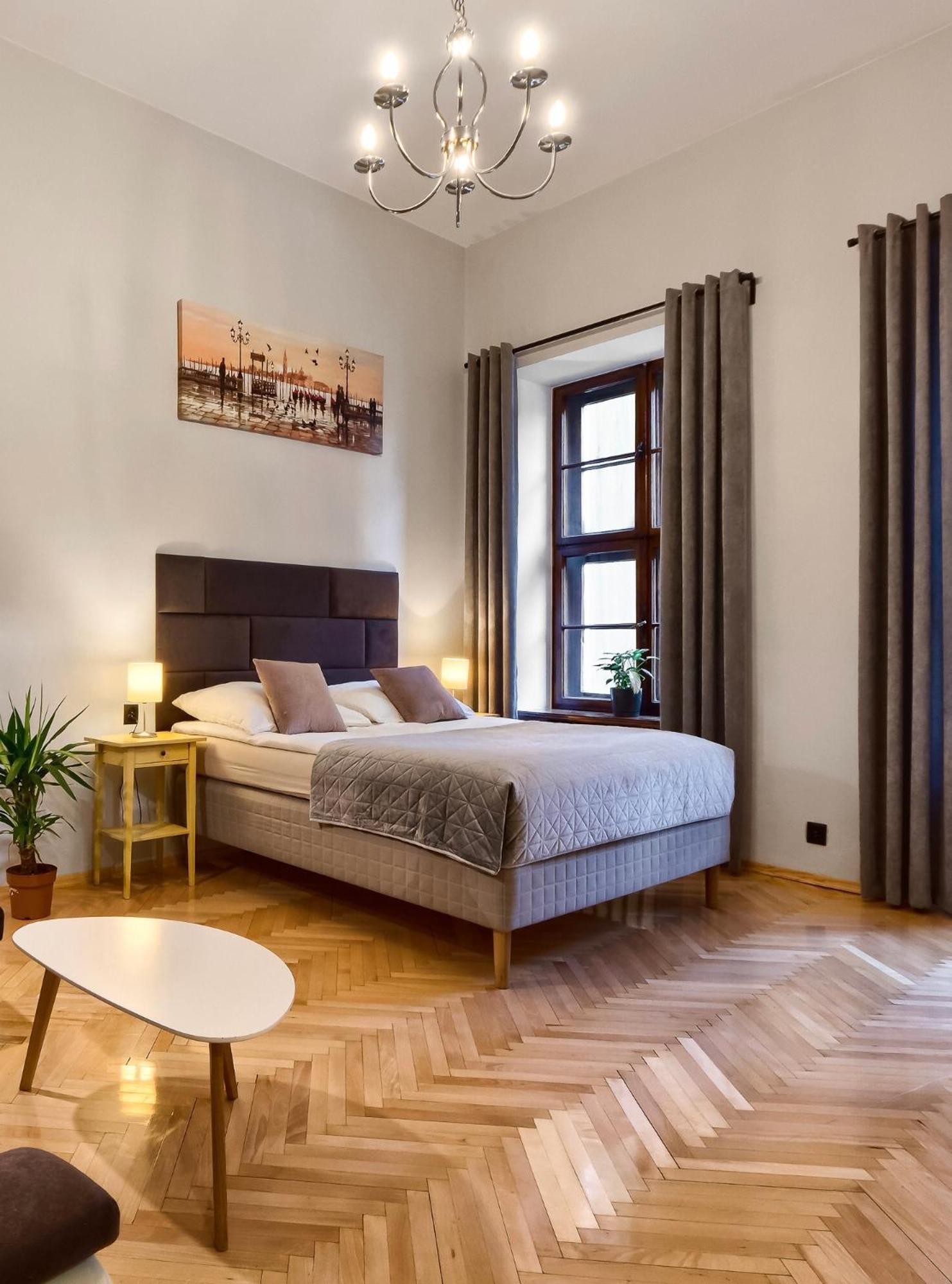 Comfortable Apartments In The Old Town Of Krasków Εξωτερικό φωτογραφία